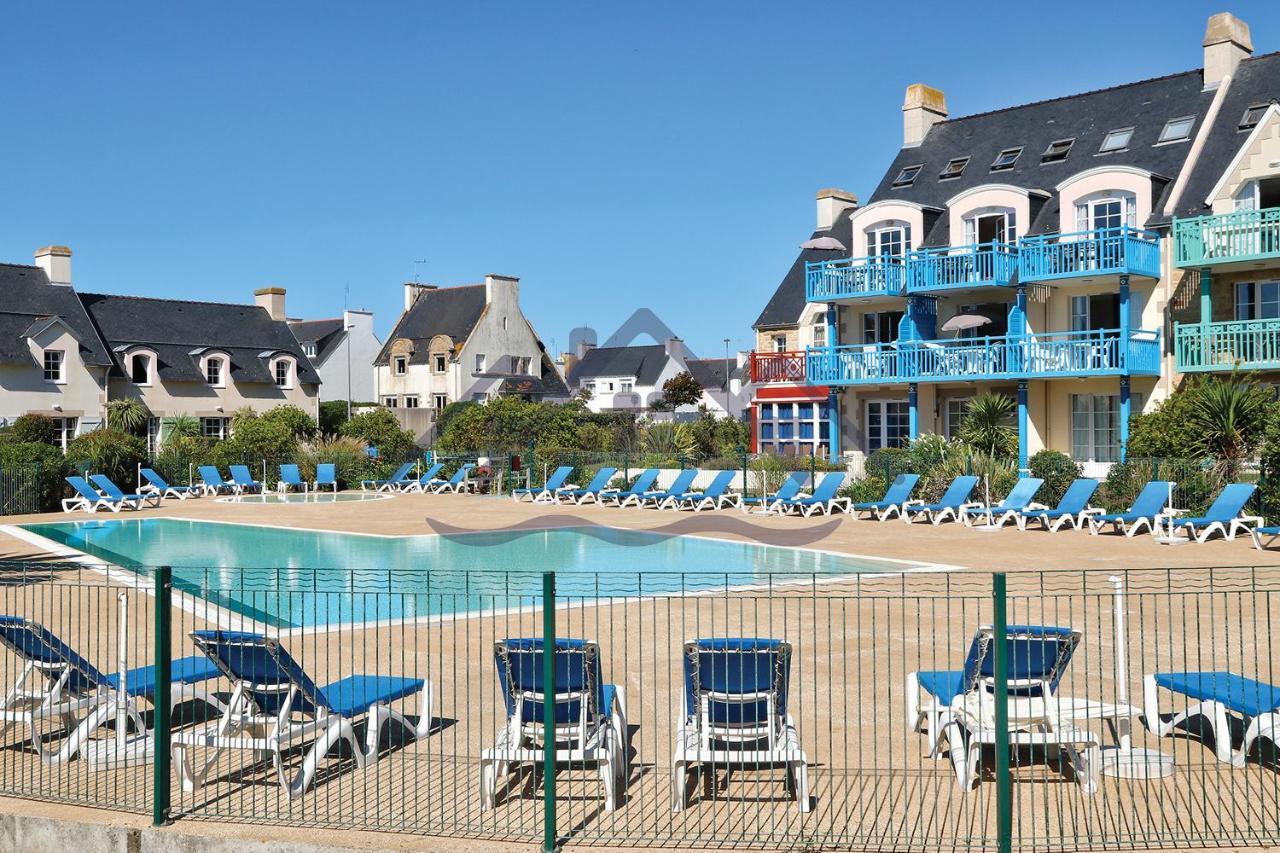 LocaLise au Guilvinec - A28 - Belle vue sur la mer, la piscine et le jardin - - Tout à pied, plages, port, centre, commerces, marché - Wifi inclus - Linge de lit inclus Exterior foto